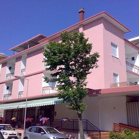 רימיני Hotel Piccari Nuova Gestione מראה חיצוני תמונה