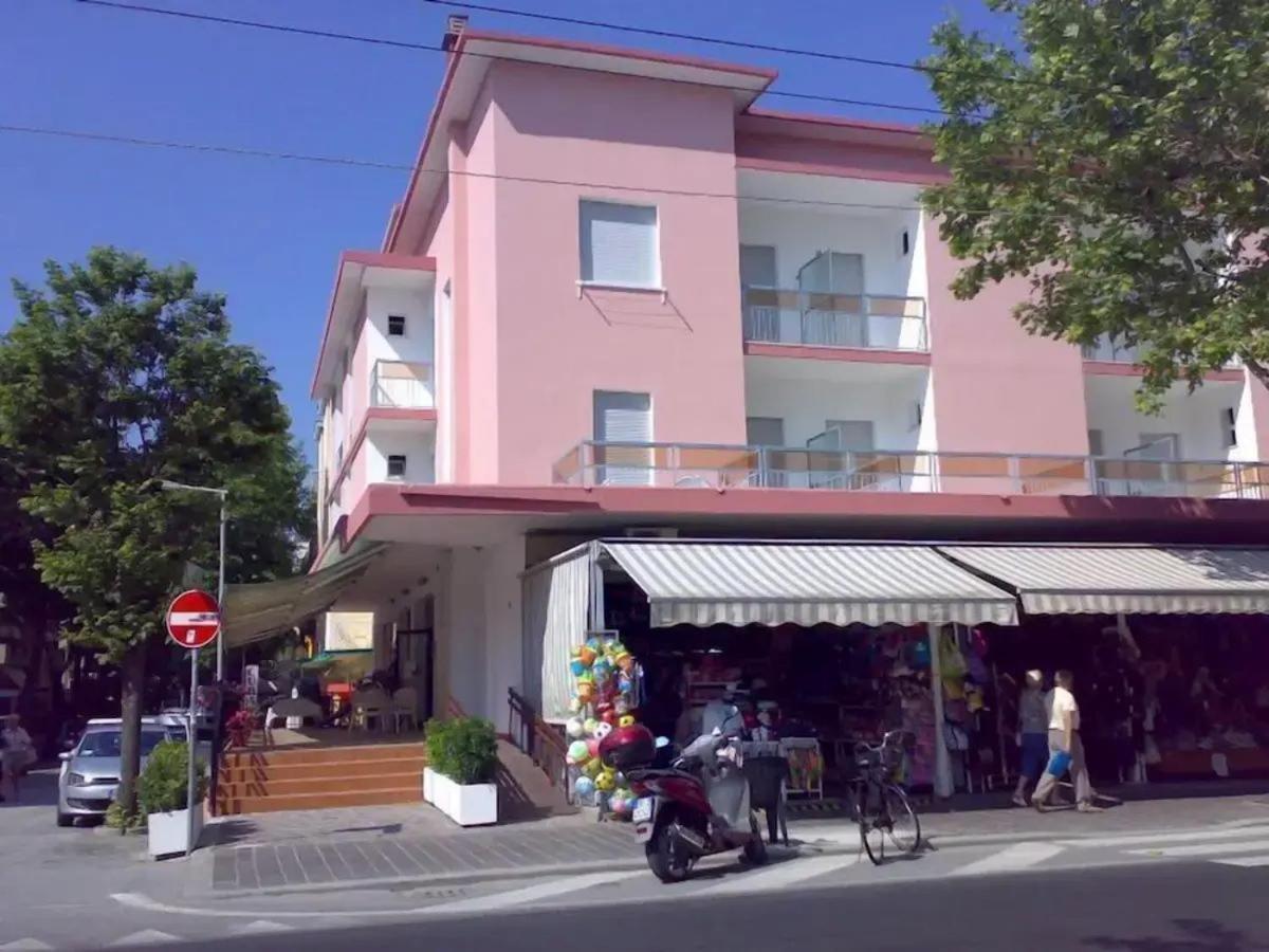 רימיני Hotel Piccari Nuova Gestione מראה חיצוני תמונה
