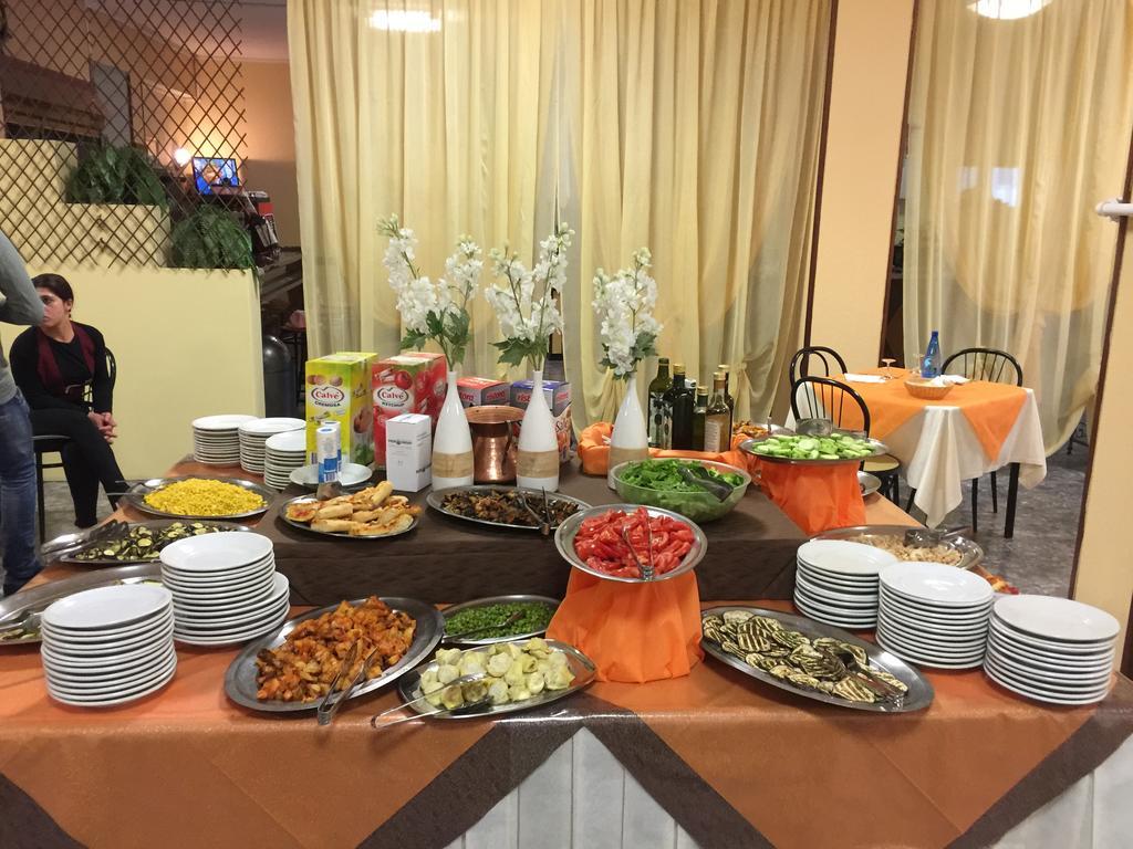 רימיני Hotel Piccari Nuova Gestione מראה חיצוני תמונה